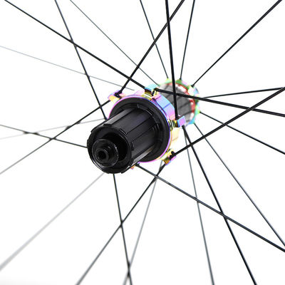 Ретроспективный 700c колесный набор в черном цвете с корпусом RS Hub Carbon и Galaxy Color 24/24 отверстий